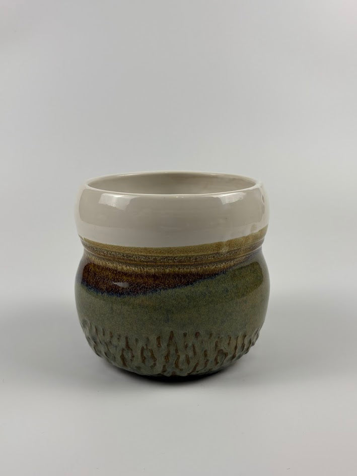 Carved Layers Utensil Holder