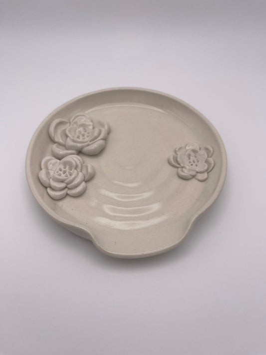 Triple Flower Porcelain Spoon Rest (Pink)