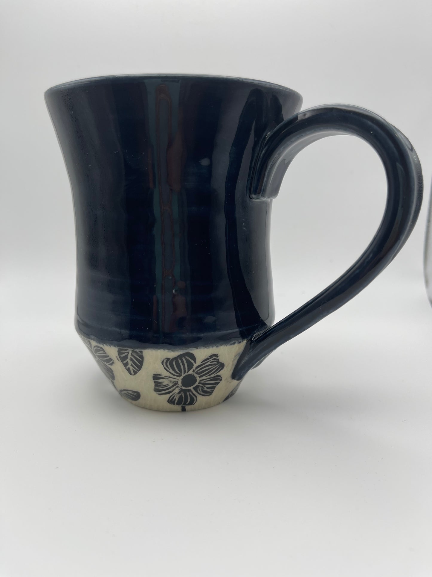 Black Sgraffito Bottom Mug