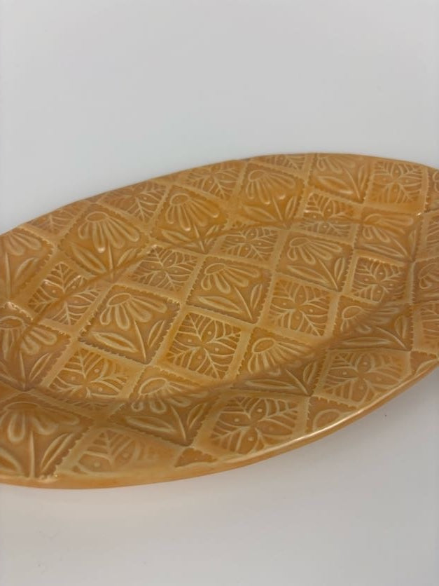 Medium Daisy Stamped Plate